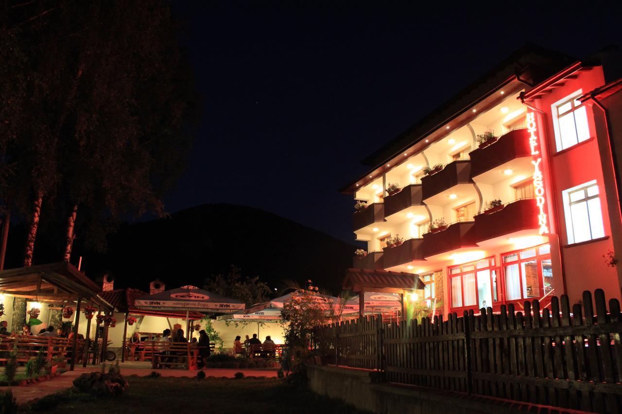 Yagodina Family Hotel Bagian luar foto